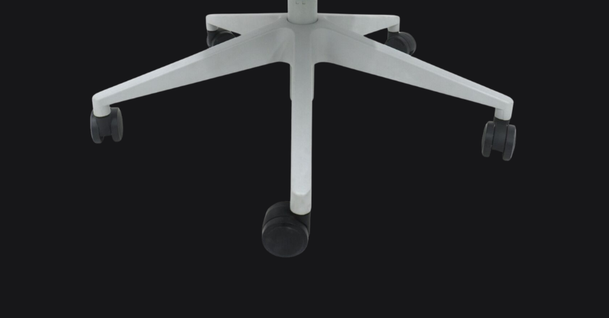 Nylonowa baza i ciche kółka fotela BIONIC AIR